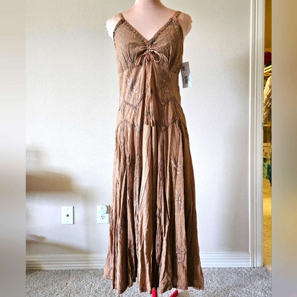 Elegant Brown Sleeveless Dress